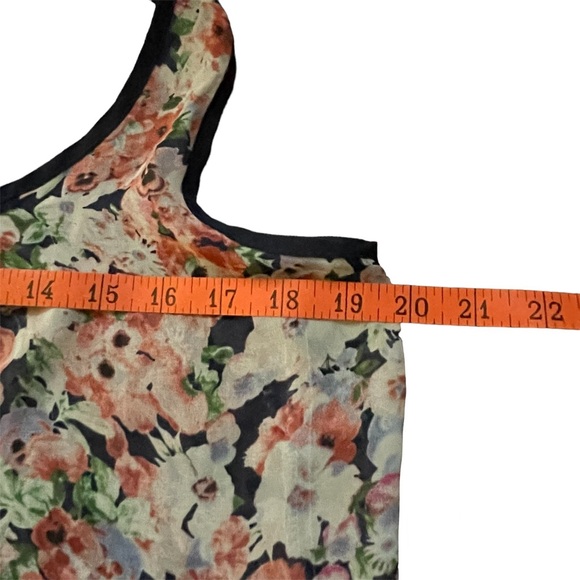 Bobeau Lightweight Floral Tank - M - Picture 4 of 6